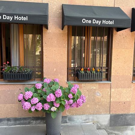 One Day Hotel Yerevan Exterior photo