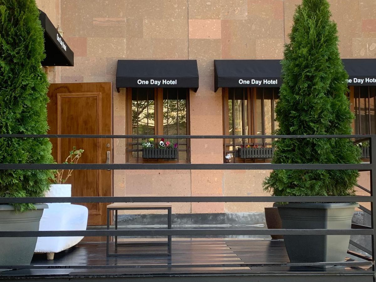 One Day Hotel Yerevan Exterior photo